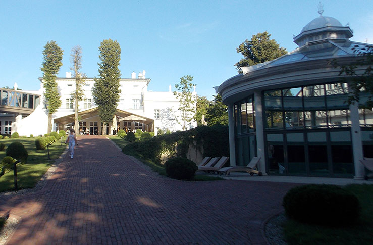 Посёлок Янтарный. Шлосс-отель