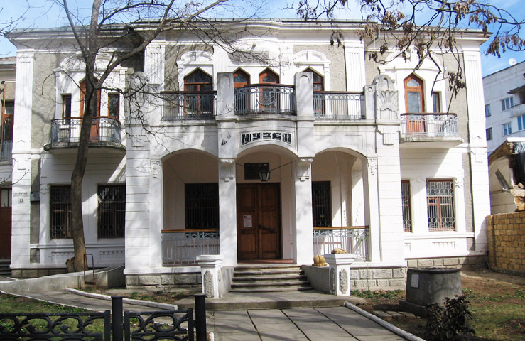 Сакский историко-краеведческий музей Сакский историко-краеведческий музей